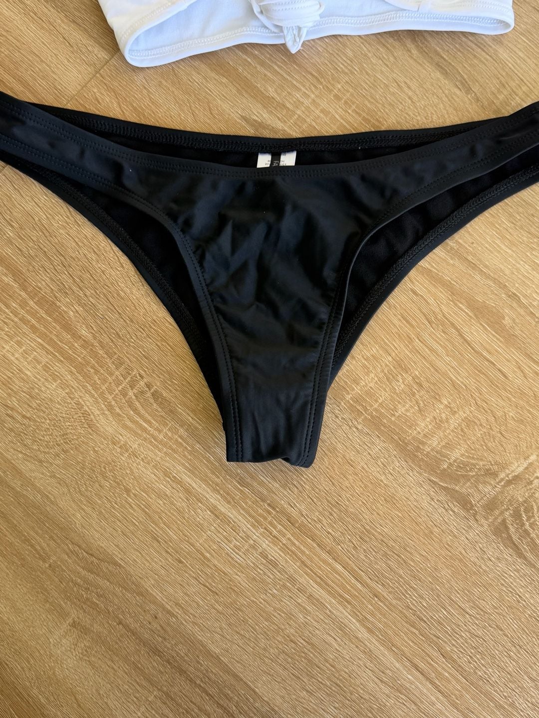Fashion Nova Black and White Colorblock Front Tie Bikini Set 5