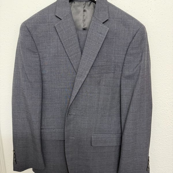 Chaps Men's 2-Piece Suit Gray Glen Plaid Two-Button Jacket and Trousers