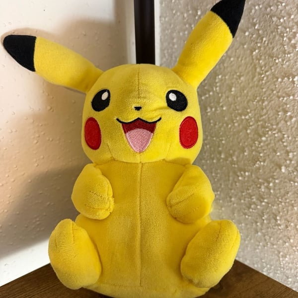 Wicked Cool Toys Pokemon Pikachu 8-Inch Plush