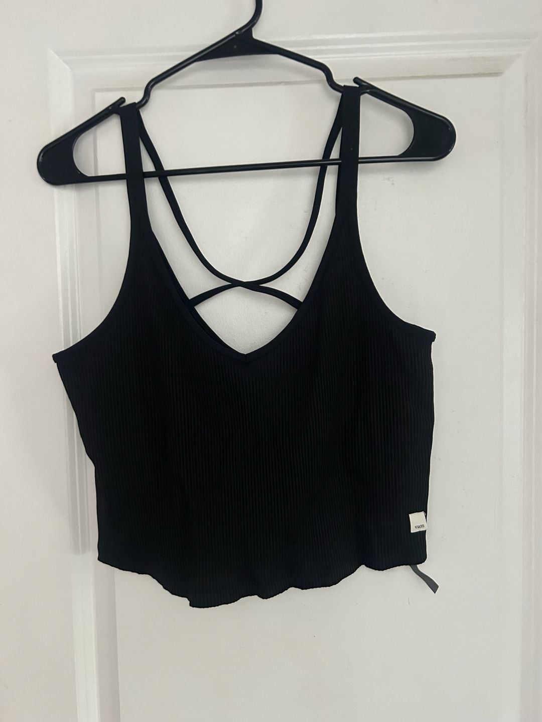 Vuori Rib Crop Tank in Black XL 2