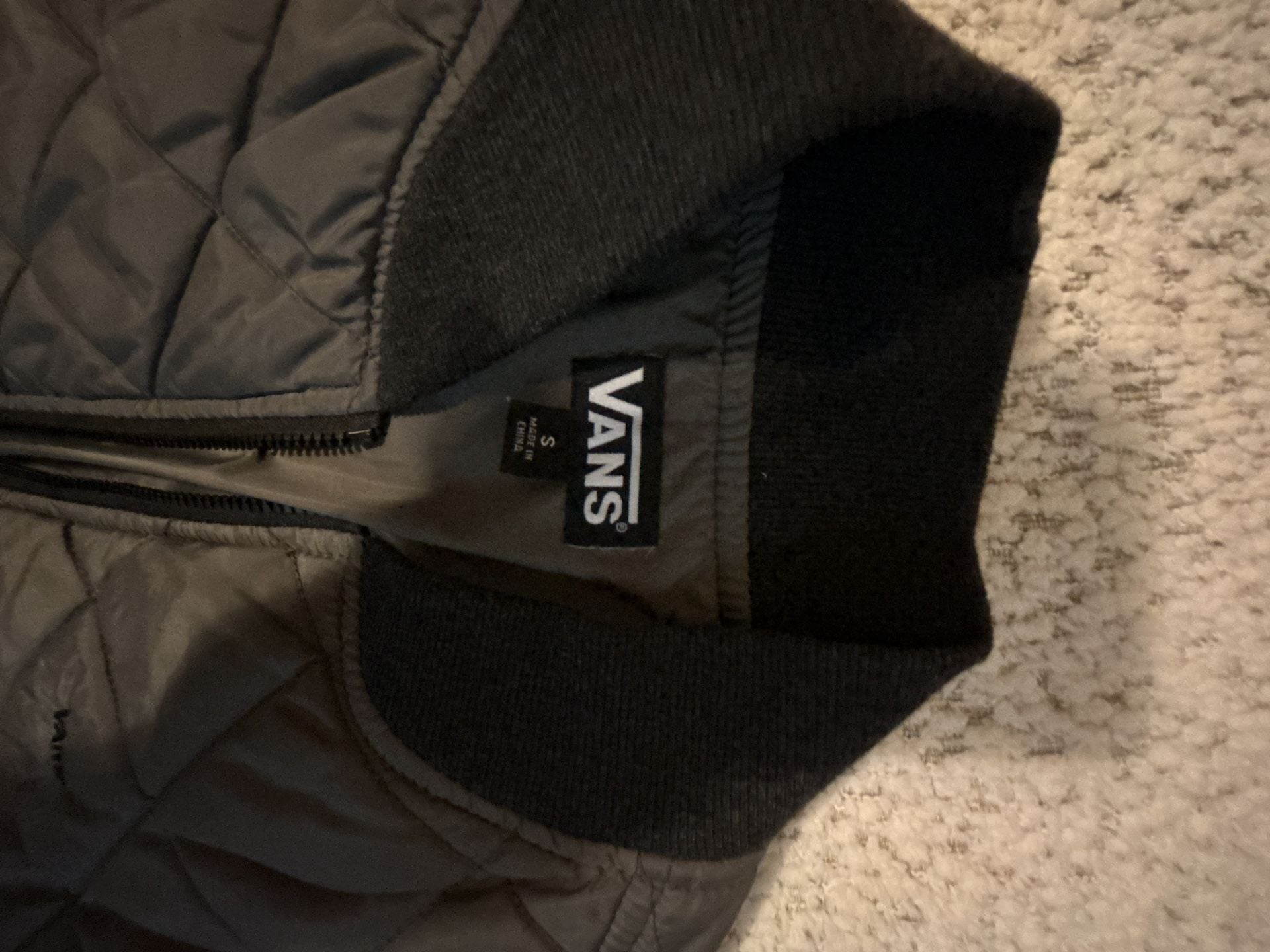 Vans Men's Diamond Quilted Bomber Jacket Black 2