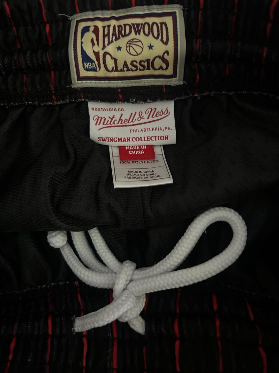 CHICAGO BULLS Mitchell & Ness NBA Black Pinstripe Swingman Shorts Size Small 6