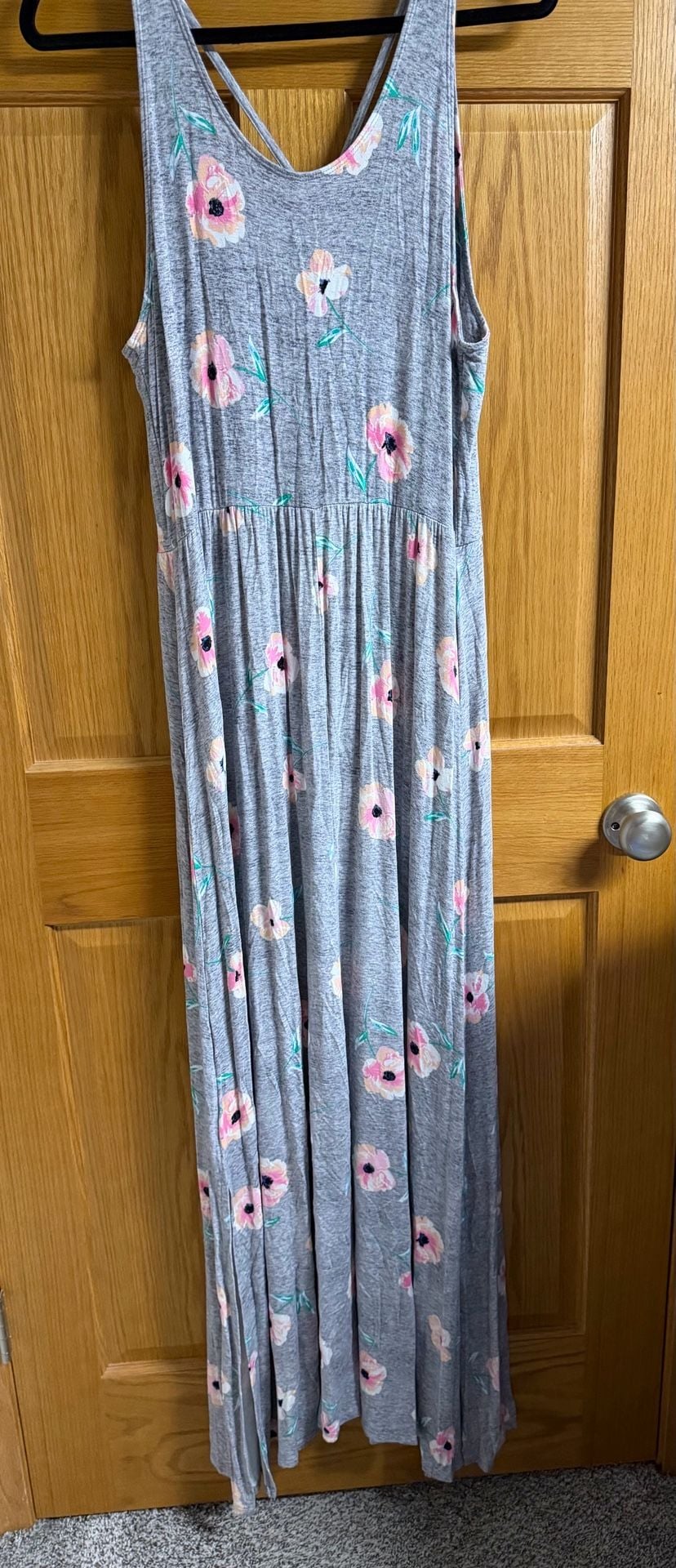 SO Floral Strappy Back Heather Grey Maxi Dress 2