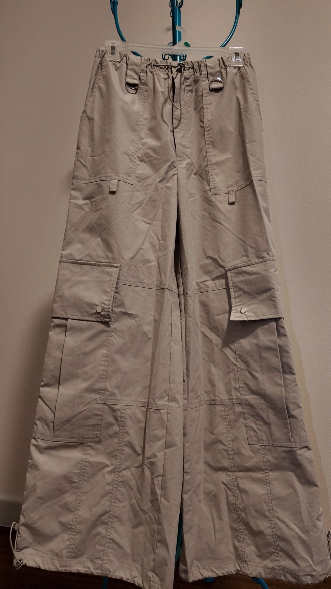 SHEIN Khaki Wide-Leg Drawstring Parachute Cargo Pants – Size S (US 4 / EU 36) 2