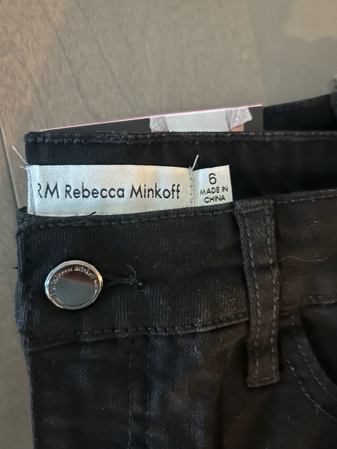 Rebecca Minkoff 90's High Rise Relaxed Fit 5" Inseam Shorts- size 6 3