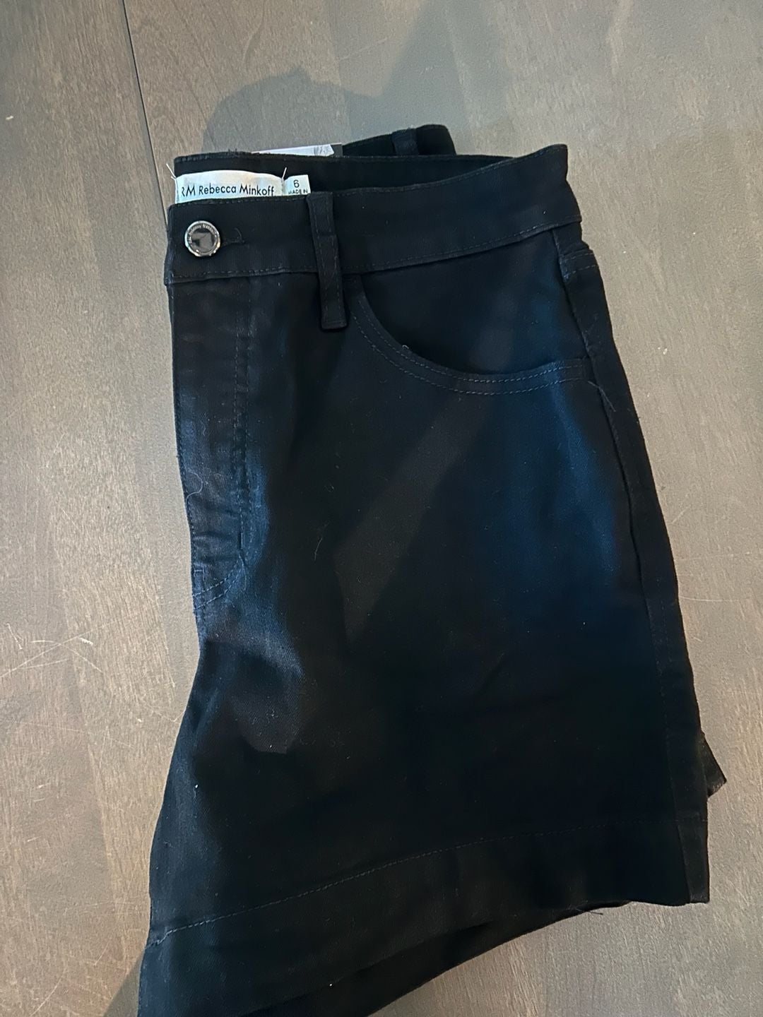 Rebecca Minkoff 90's High Rise Relaxed Fit 5" Inseam Shorts- size 6 4