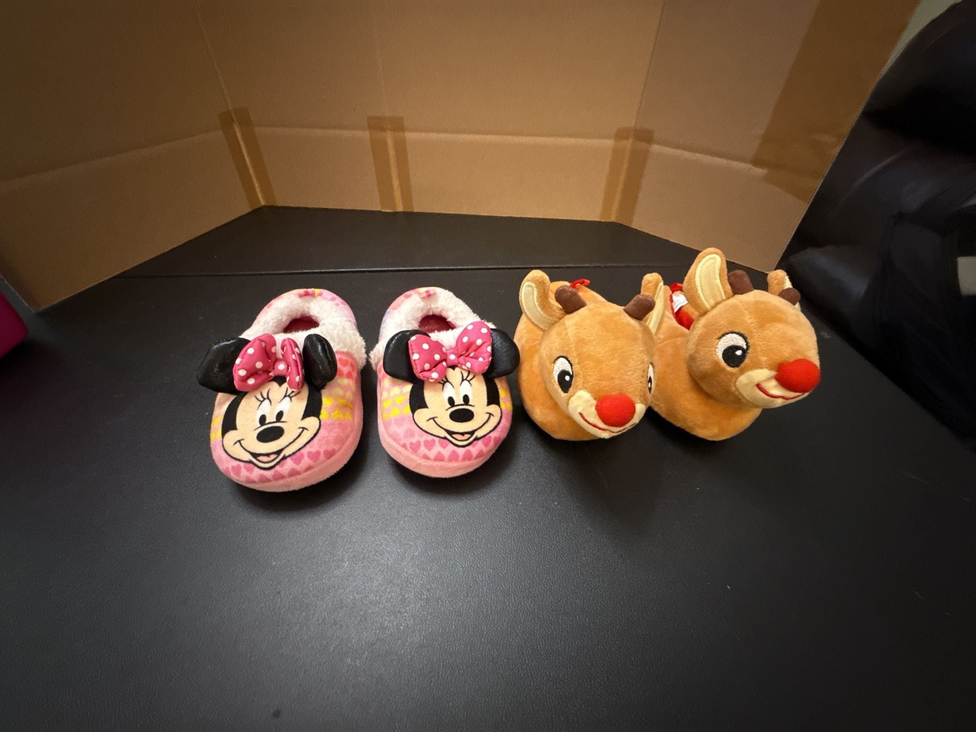 Disney Minnie Mouse Toddler Girls Plush Slippers and Rudolph the Red-Nosed Reindeer Plush Slippers Bundle 1
