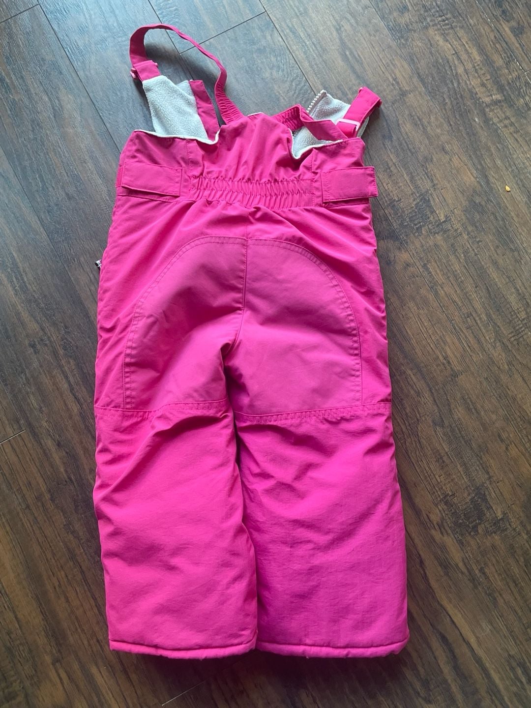 Amazon Essentials Toddler Girls Water-Resistant Insulated Snow Bib Pants, Pink, Size 3T 5