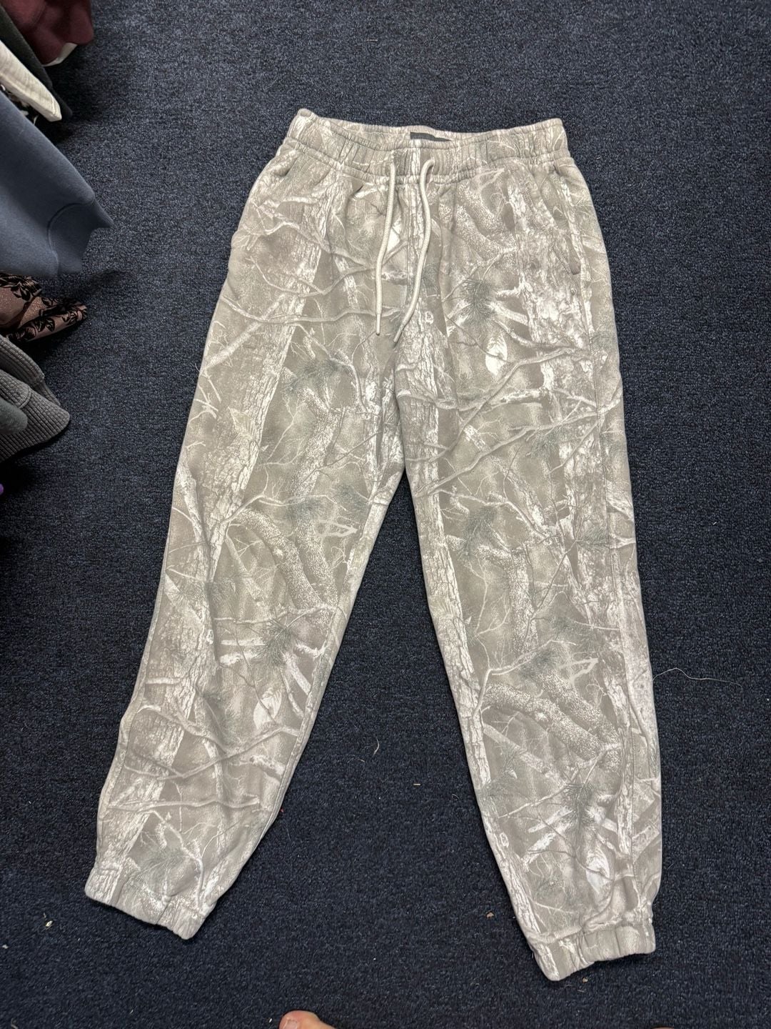 Abercrombie & Fitch Soft A&F Essentials Camo Print Joggers 2