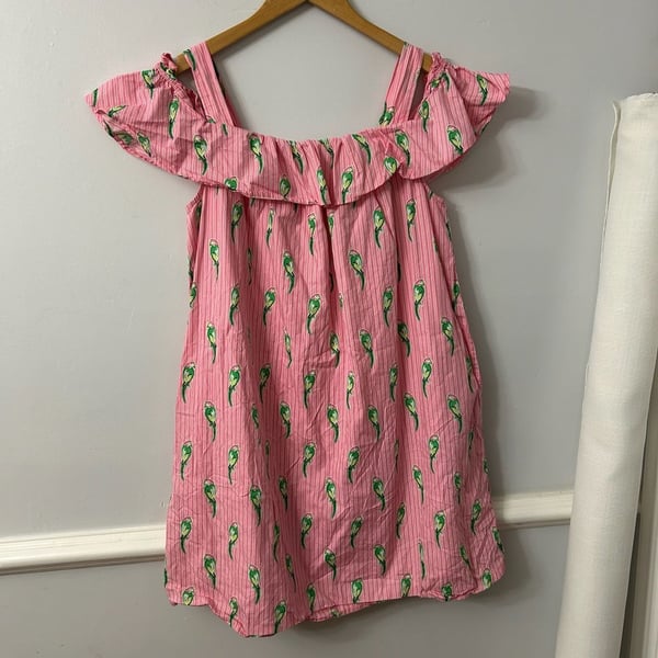 Crown & Ivy Women's Pink Striped Parrot Print Cold Shoulder Ruffle Dress with Pockets