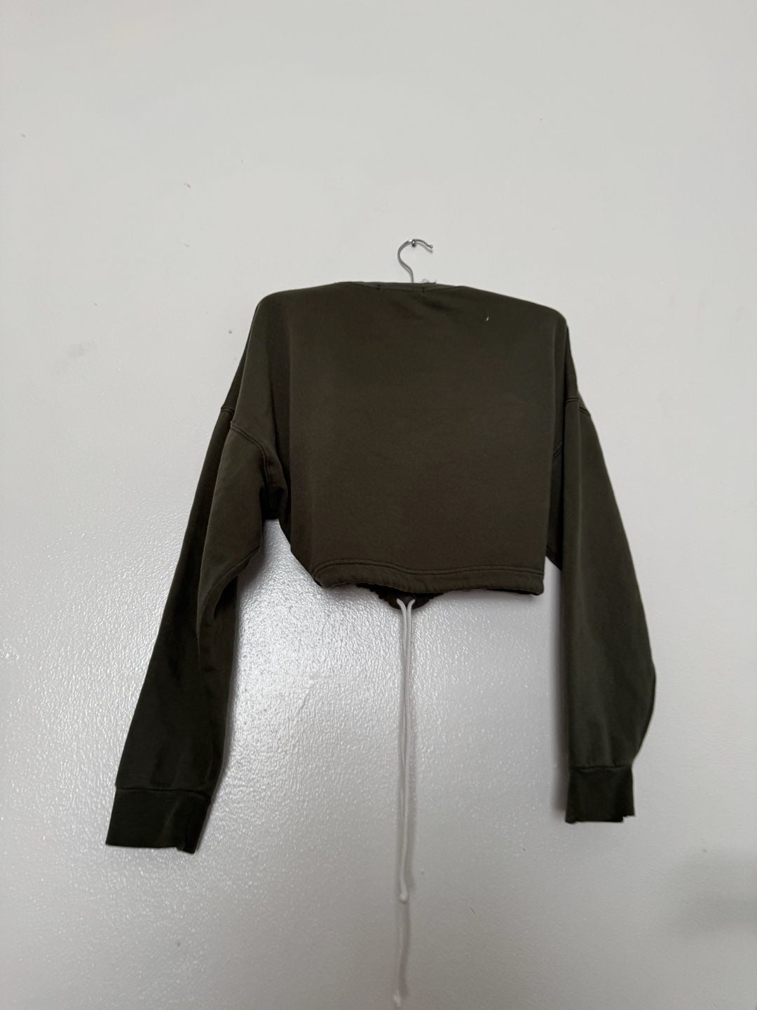 Olive Green Drawstring Hem Cropped Crewneck Sweatshirt 14