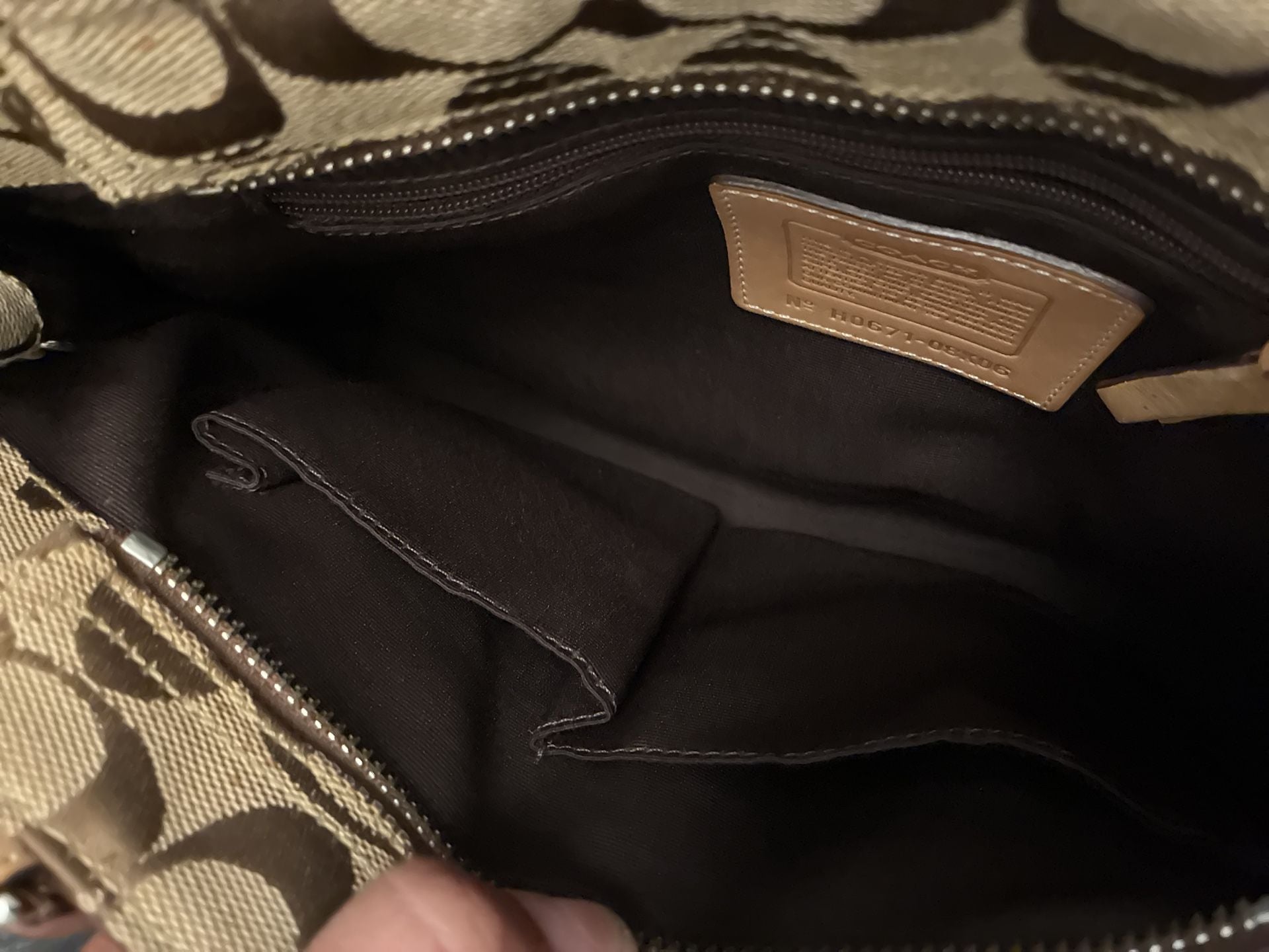 Coach Signature Canvas Hampton Clip Hobo Bag 08K06 7