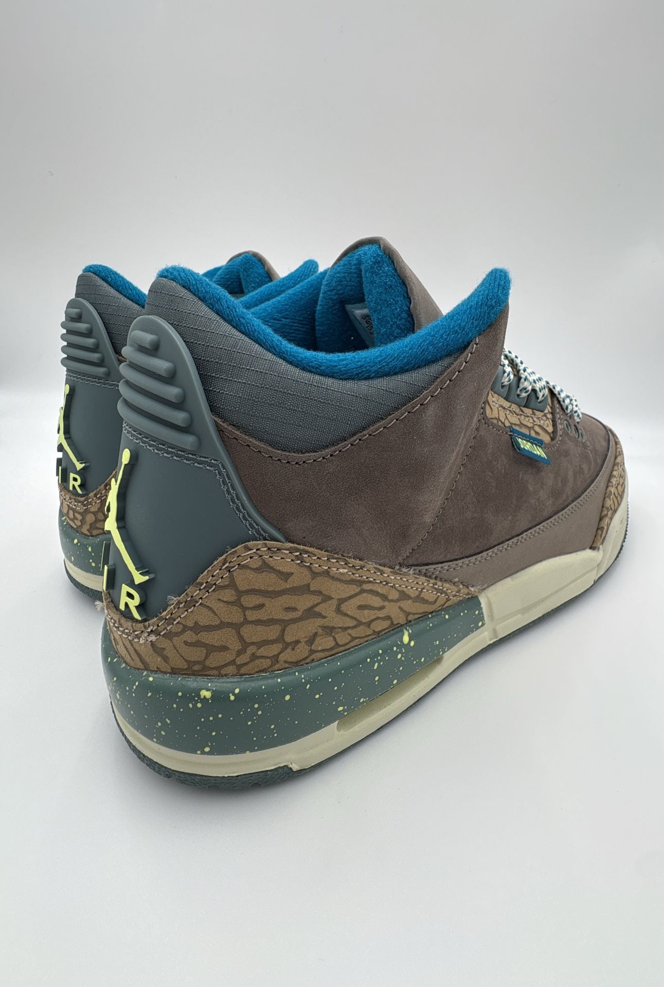 Product thumbnail 4