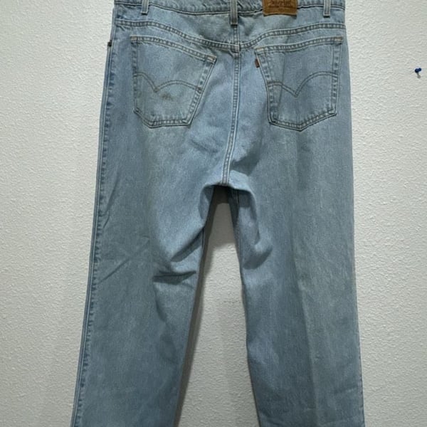 Vintage Levi's 540 Relaxed Fit Light Wash Denim Jeans Men's 40x30