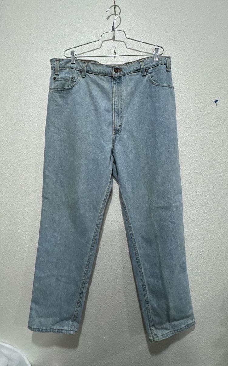 Vintage Levi's 540 Relaxed Fit Light Wash Denim Jeans Men's 40x30 9