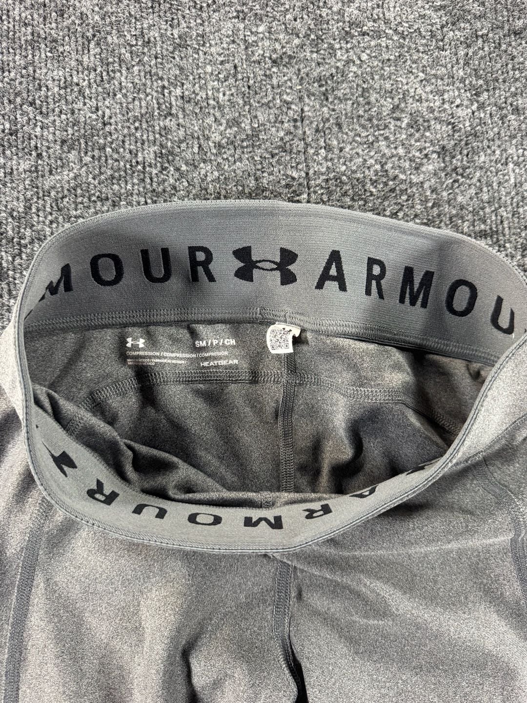 Under Armour HeatGear Compression Capri Leggings 9