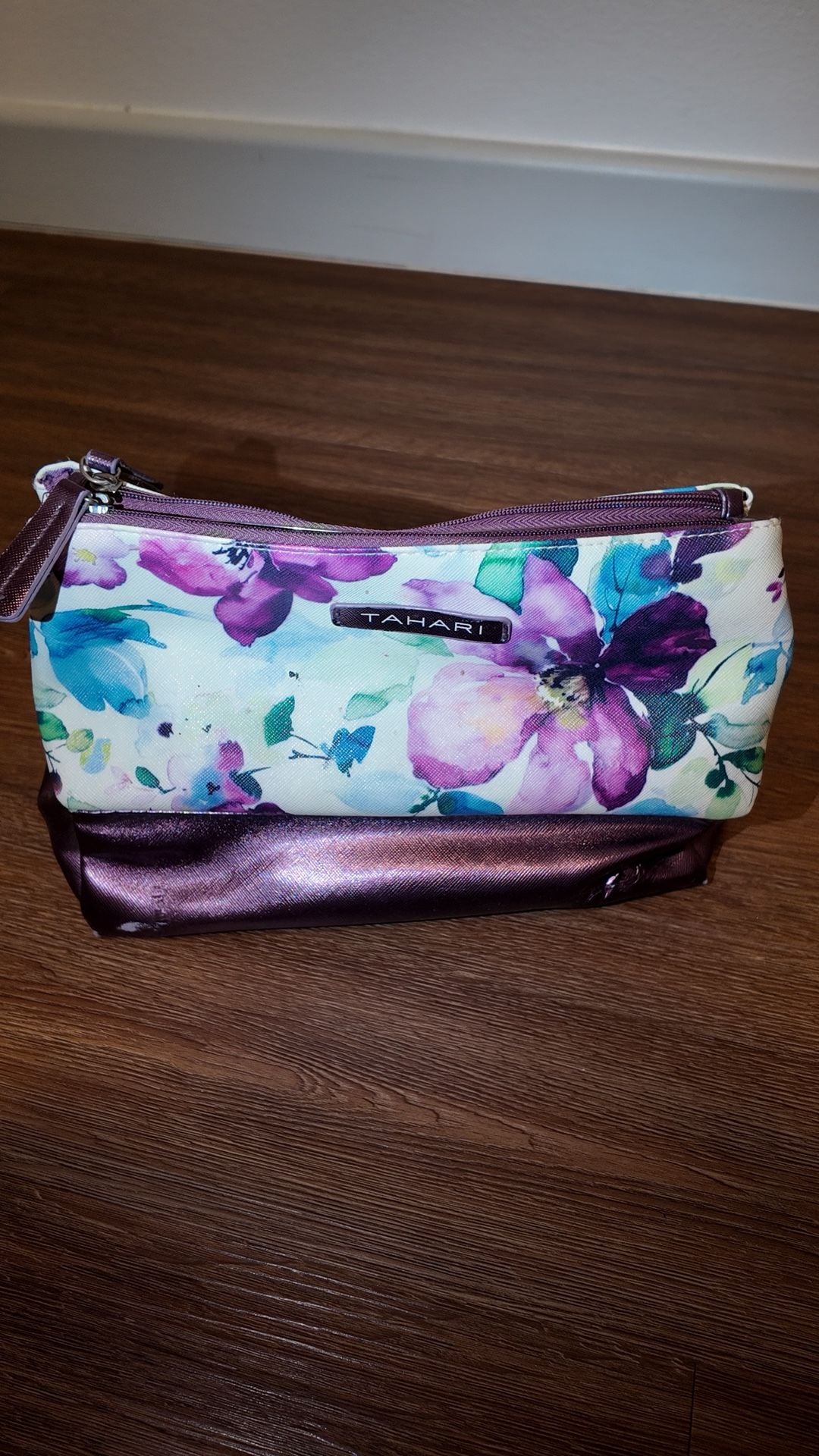 Tahari Floral & Metallic Purple Tri-Fold Travel Makeup Bag / Cosmetic Organizer 1