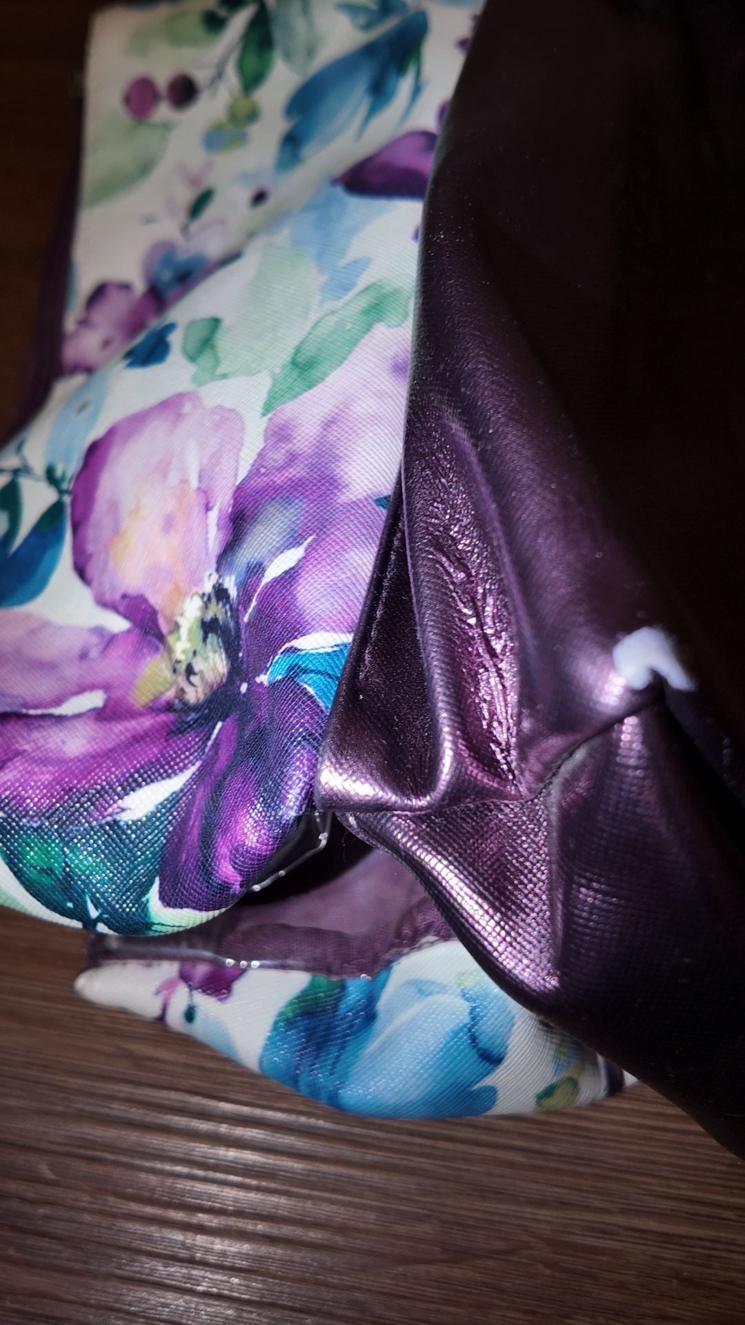 Tahari Floral & Metallic Purple Tri-Fold Travel Makeup Bag / Cosmetic Organizer 5