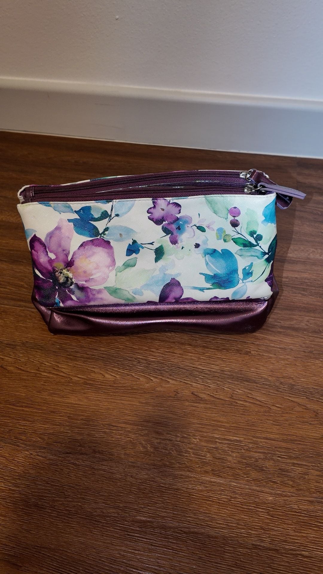 Tahari Floral & Metallic Purple Tri-Fold Travel Makeup Bag / Cosmetic Organizer 6
