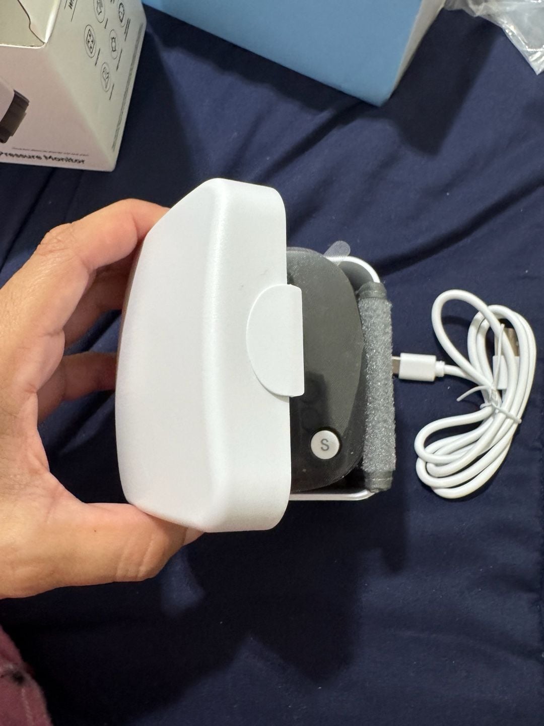 FC-BP112 Wrist Blood Pressure Monitor with LED Display and Voice Broadcast 5