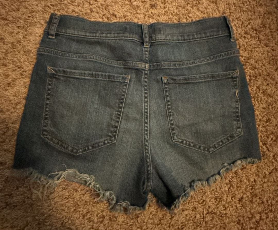 Express Women's High Rise Shortie Distressed Denim Jean Shorts Size 4 5