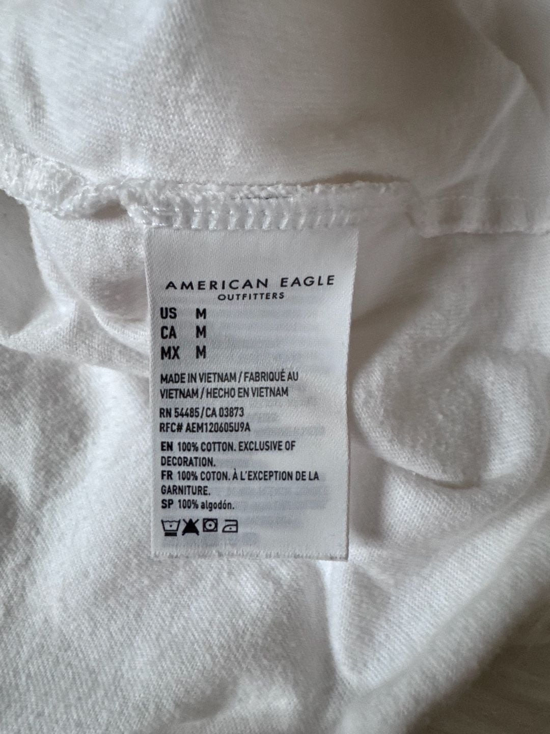 American Eagle Men's Super Soft Long-Sleeve Standard Fit Graphic T-Shirt 7