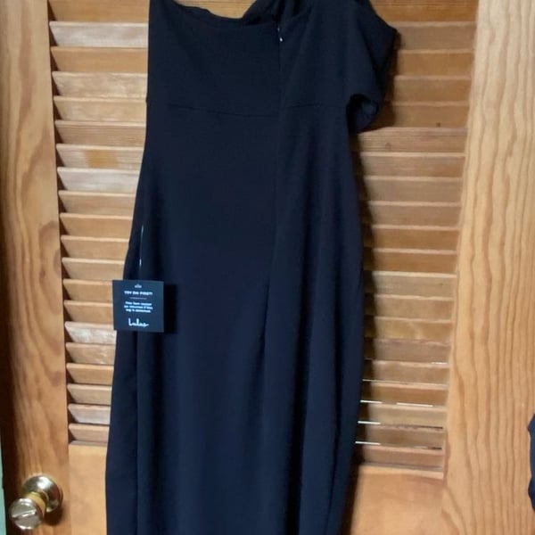 Lulus Medium One-Shoulder Cut-Out Black Maxi Dress
