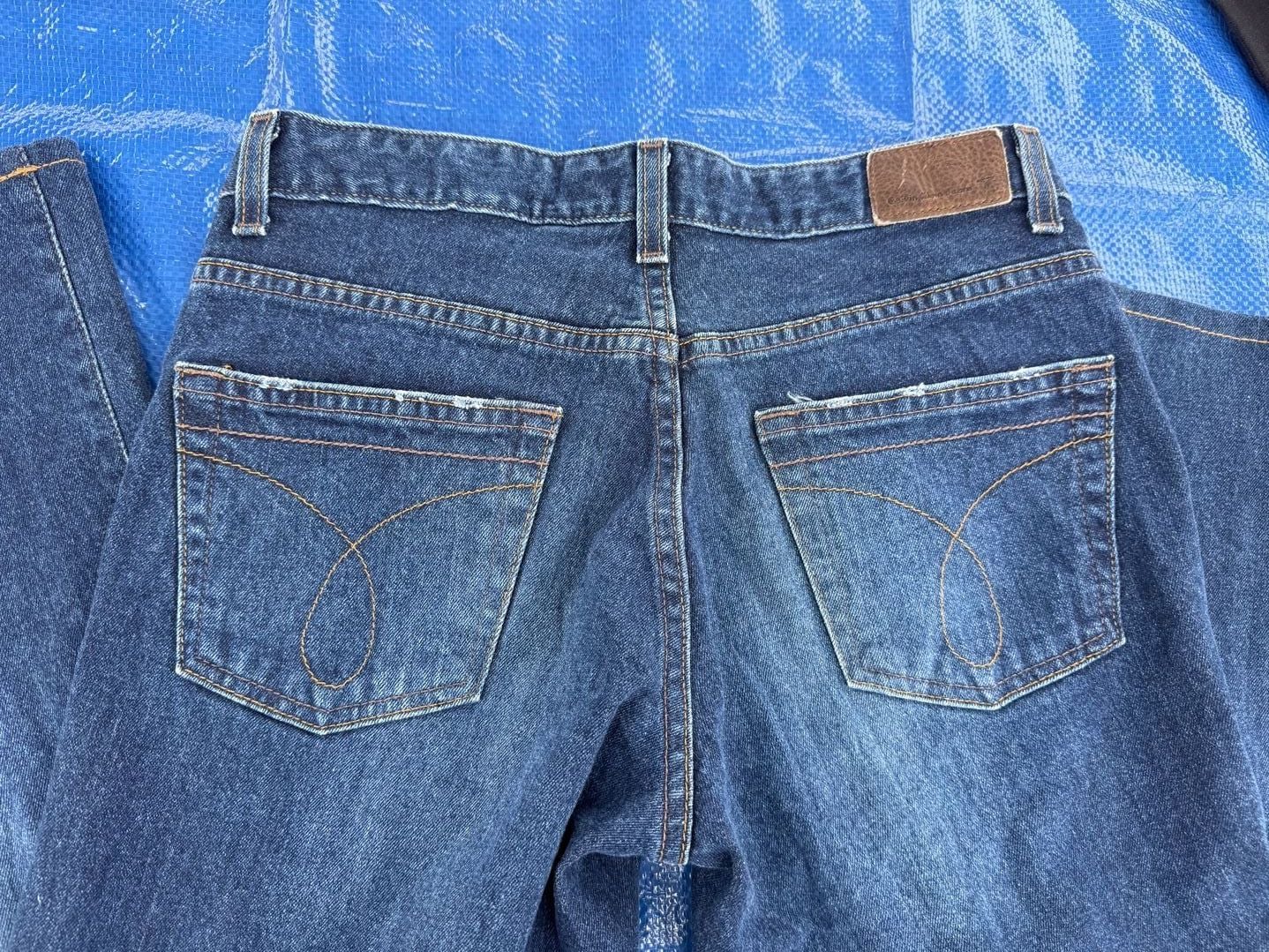 Calvin Klein Jeans Women's Low Rise Bootcut Denim Jeans Size 4 8