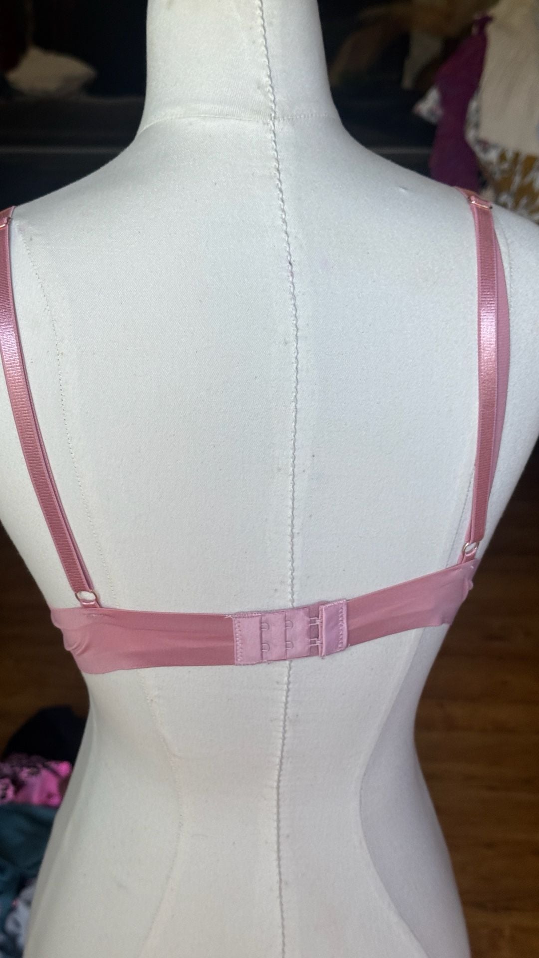Pink Blush Lace Bralette V-Neck Triangle Bra with Removable Pads Size Medium 3