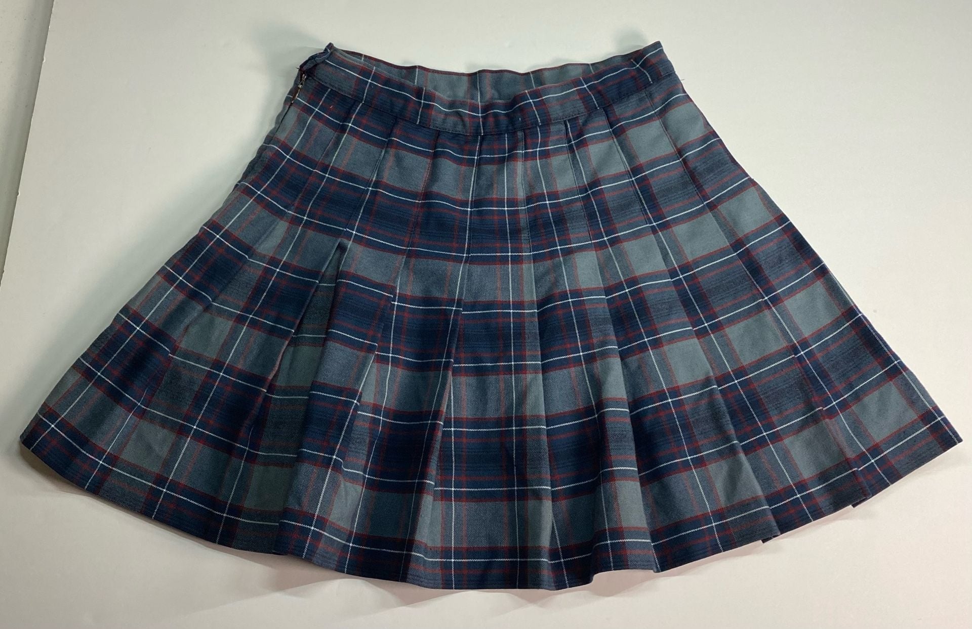 Classic Plaid Pleated School Uniform Skirt Gray Navy Red 2