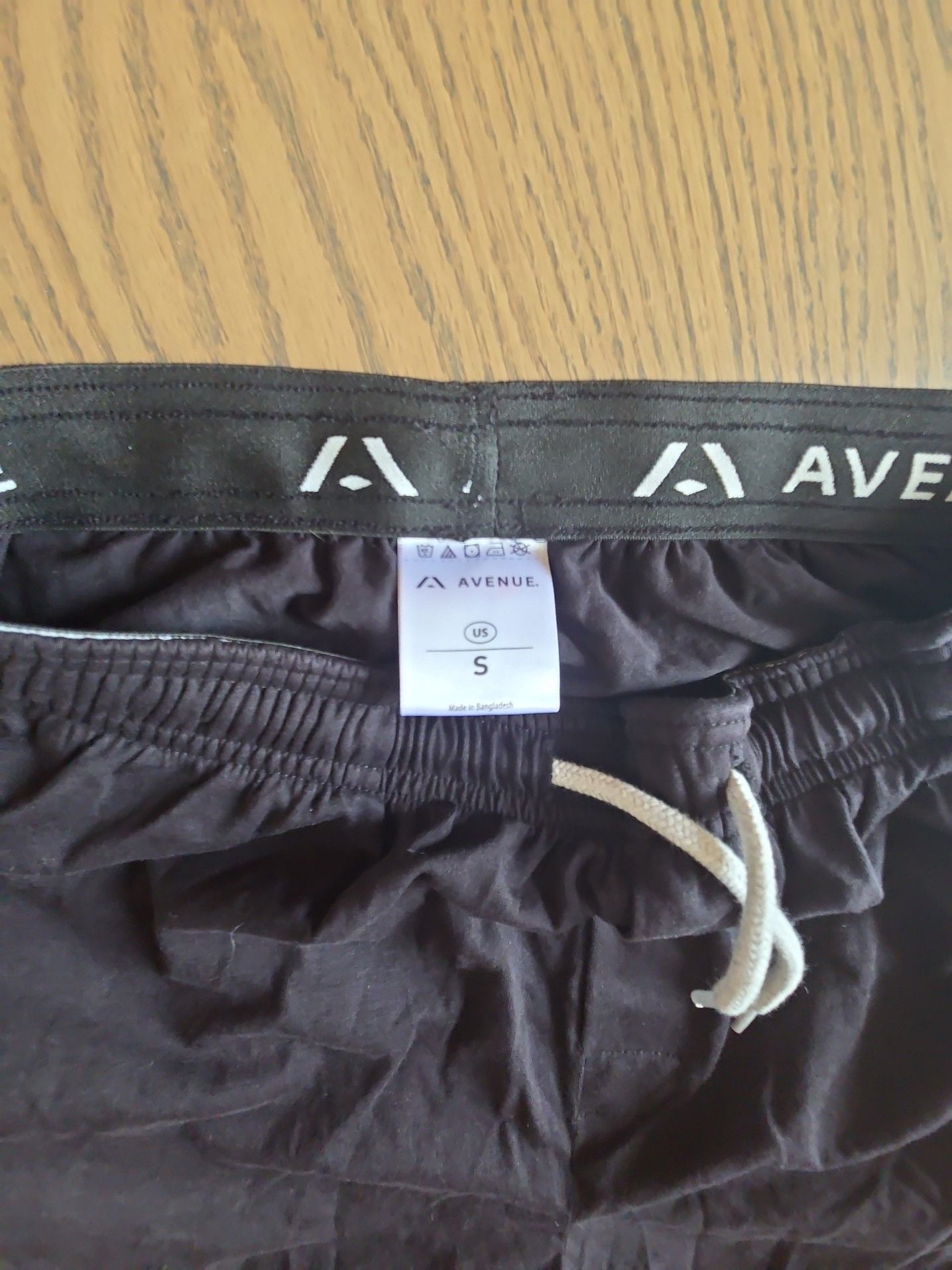 Avenue Men's Knit Lounge Drawstring Shorts with Logo Waistband 5
