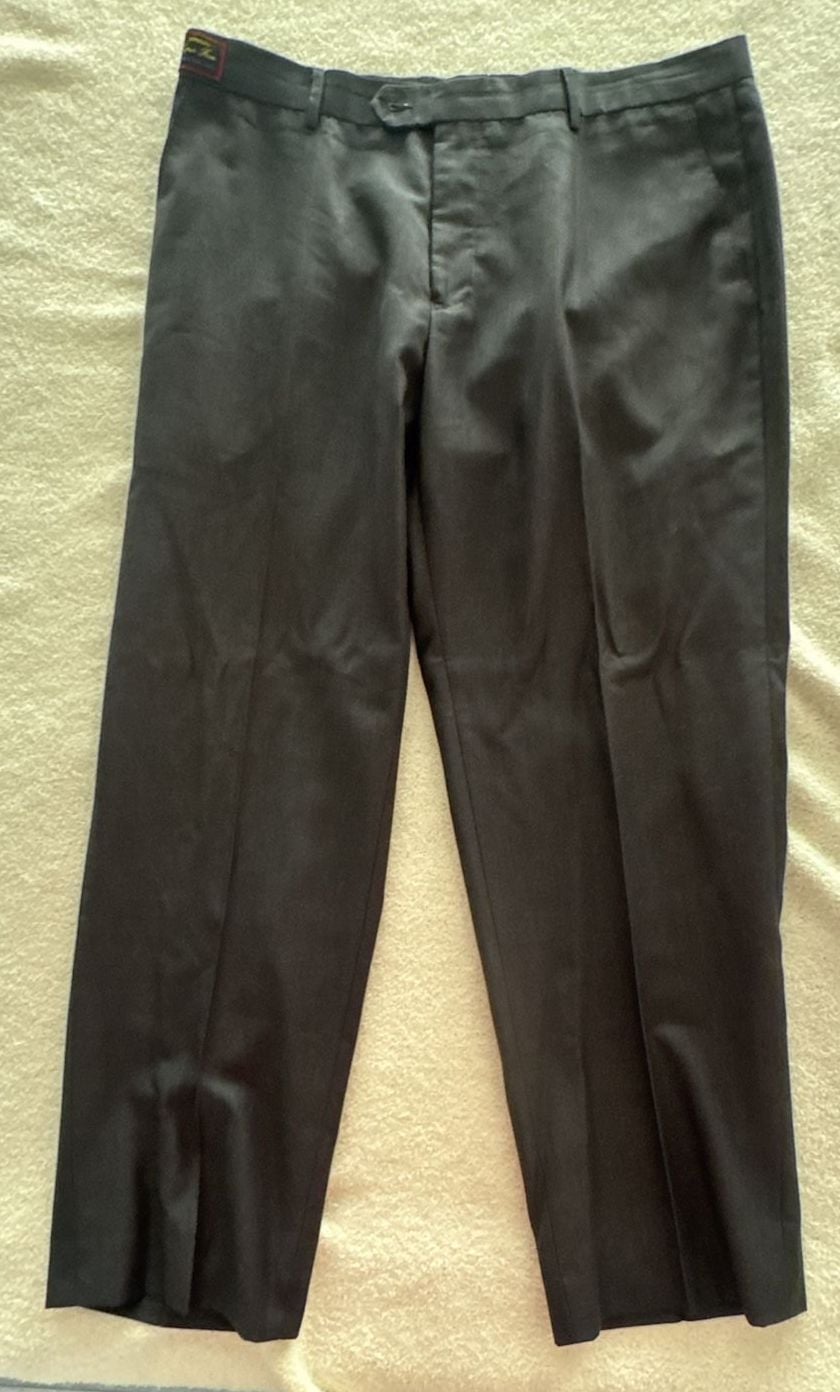 Giorgio Fiorelli Superlux Super Fine 150 Black Two-Button Suit (Size 44/38) 9