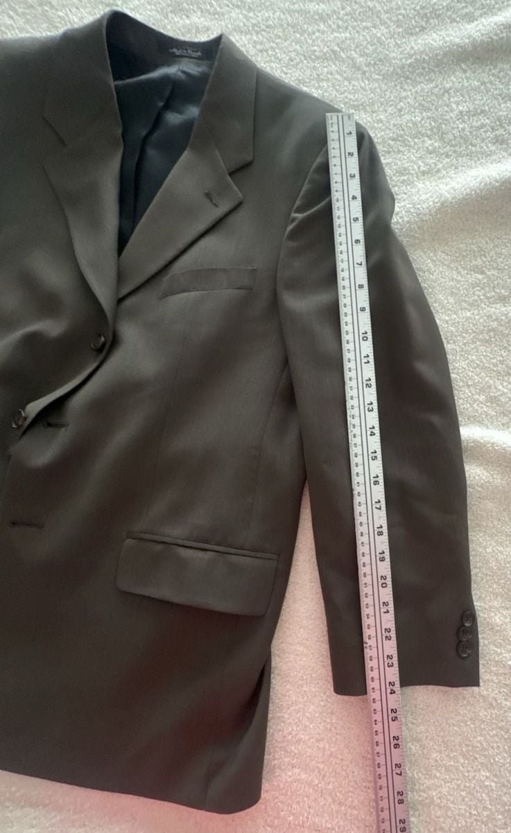 Jean Paul Germain Men's 100% Pure New Wool 2-Piece Suit, Size 40R 7