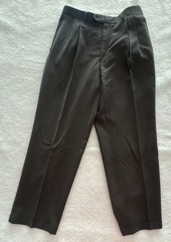 Jean Paul Germain Men's 100% Pure New Wool 2-Piece Suit, Size 40R 10