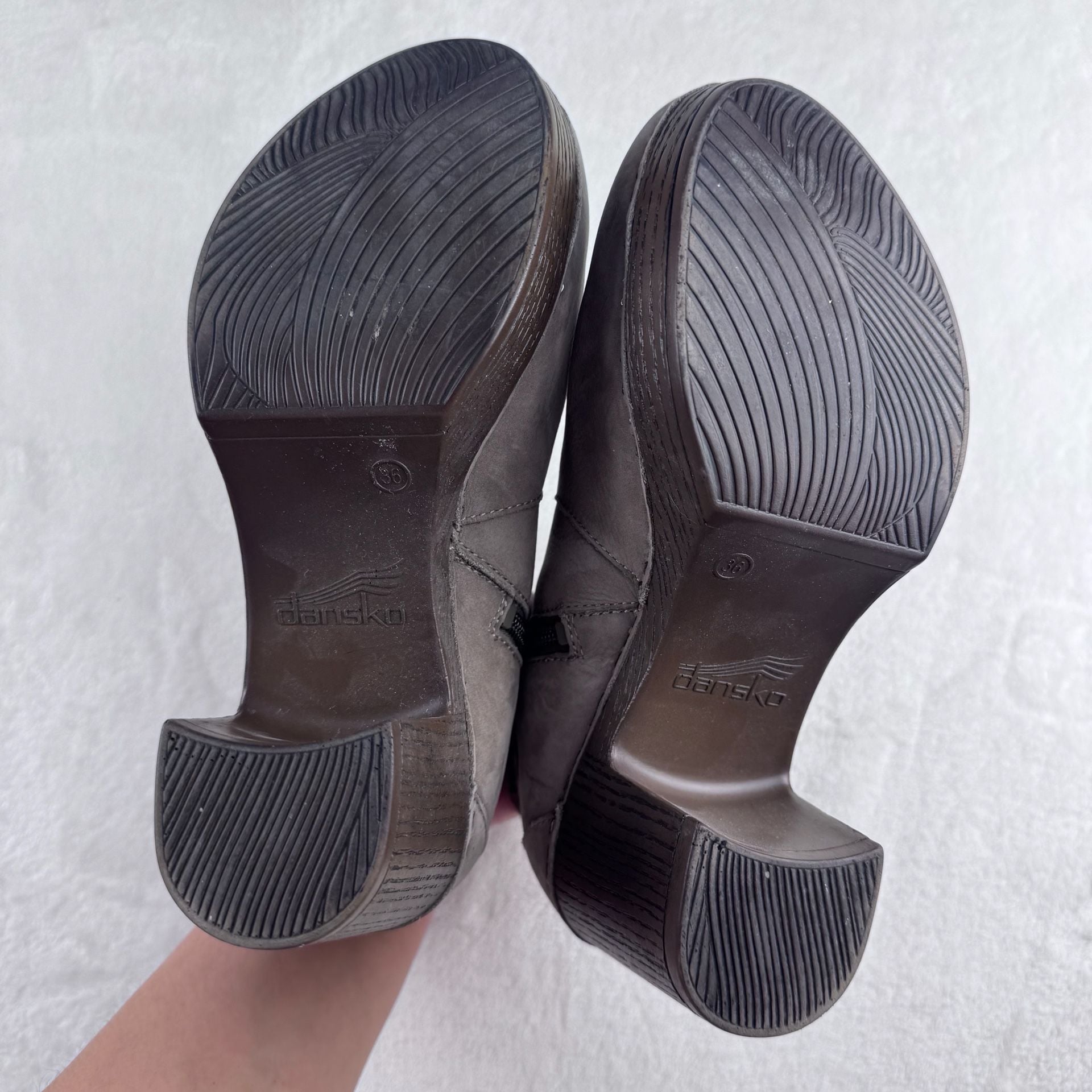 Product thumbnail 5