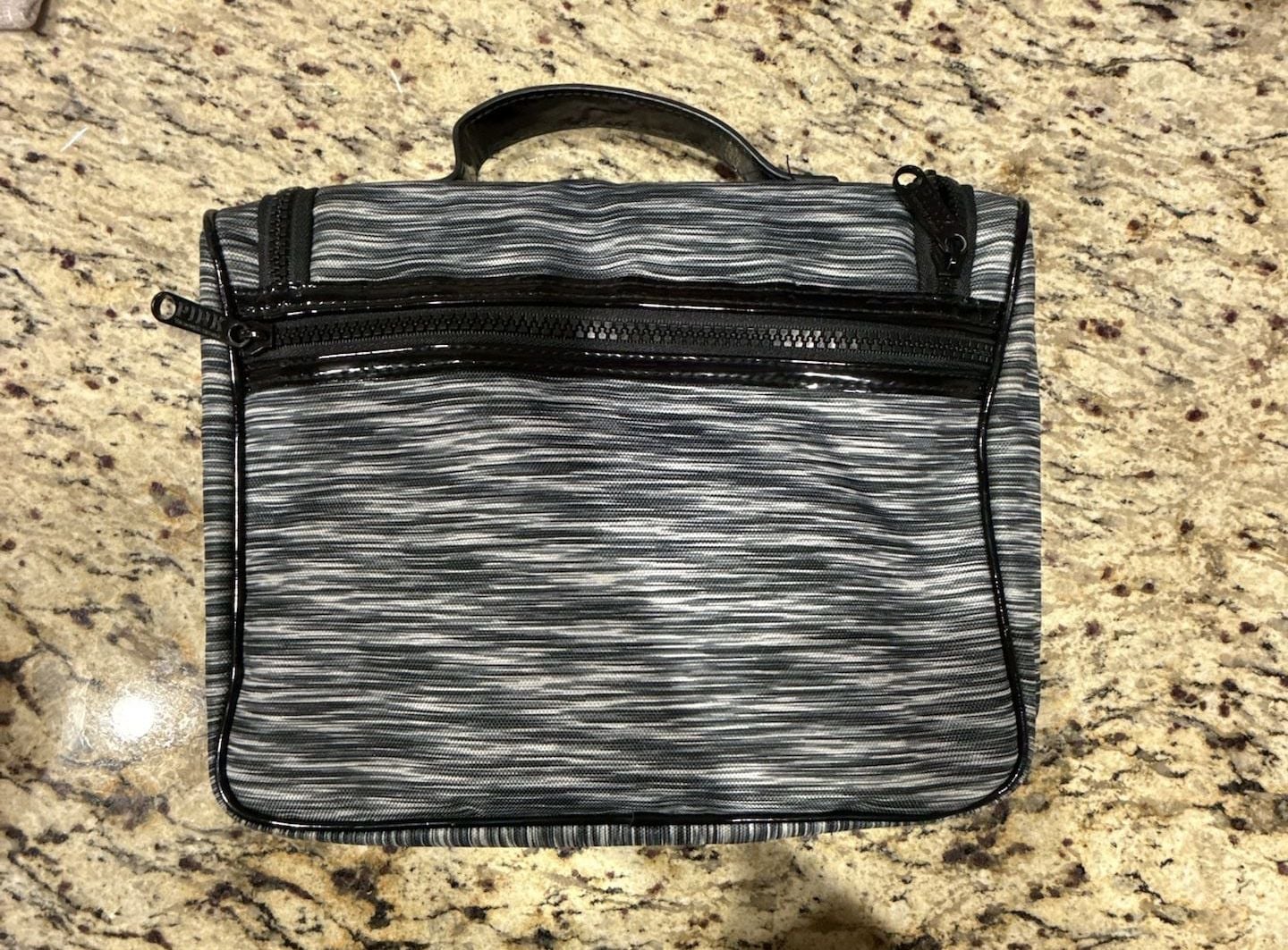 Victoria's Secret PINK Hanging Travel Toiletry and Makeup Bag 3
