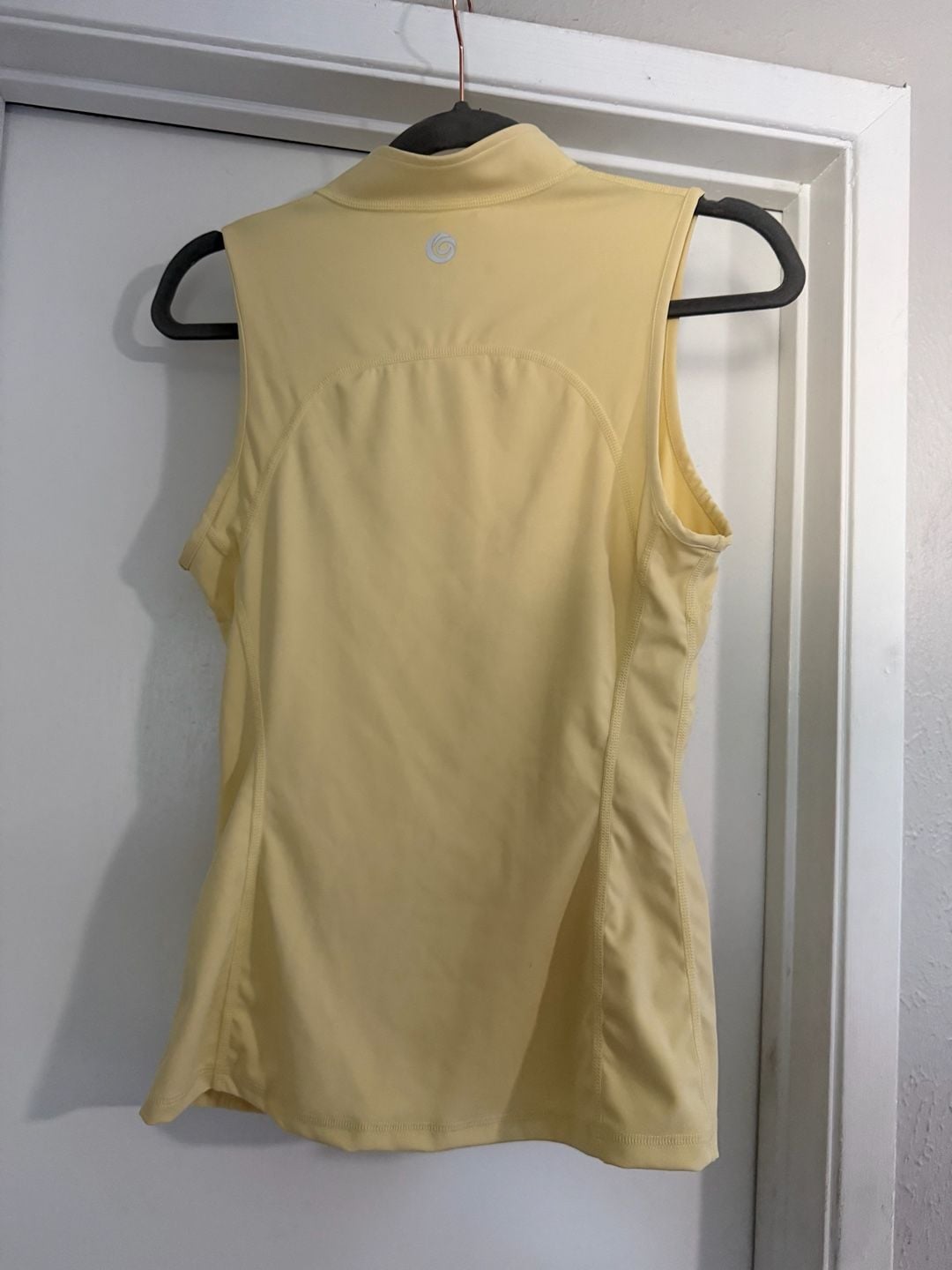 Uncia Active Sleeveless Zip-Up Performance Vest 9