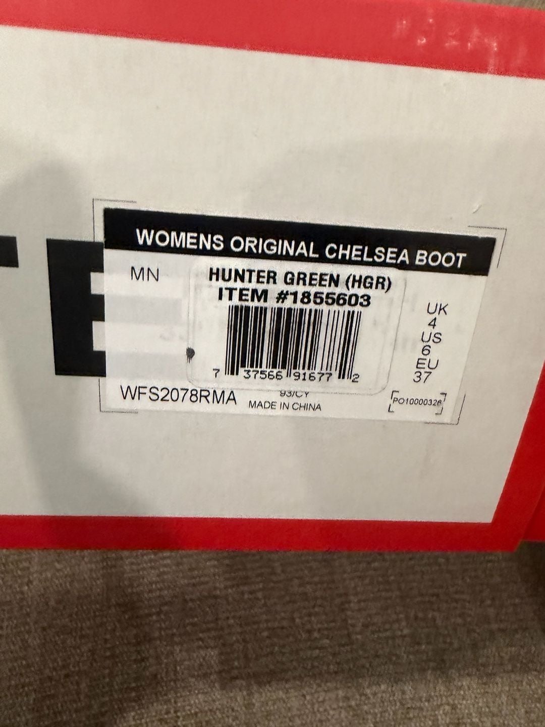 Hunter Women's Original Chelsea Rain Boot in Hunter Green size 6w 10