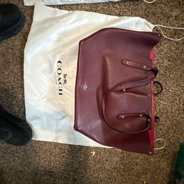 Coach Market Tote In Polished Pebble Leather Burgundy
