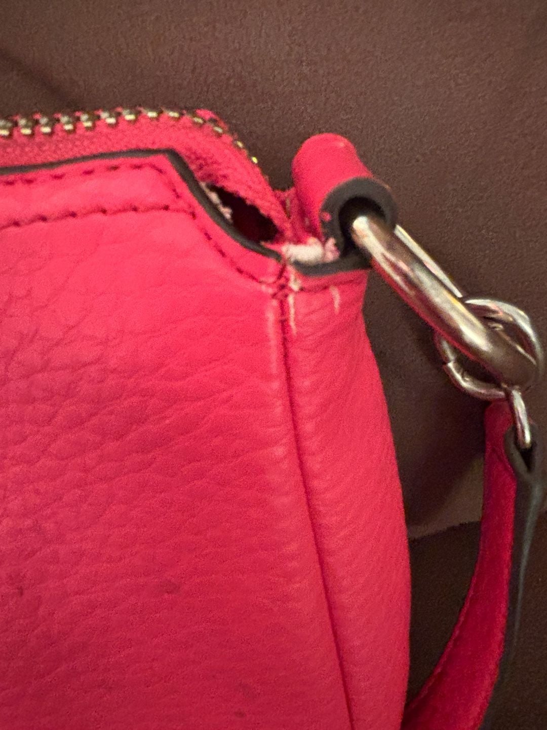 Purse Bundle Red Guess crossbody purse
Pink Bebe mini handbag with shoulder strap Matching red Guess wallet 9