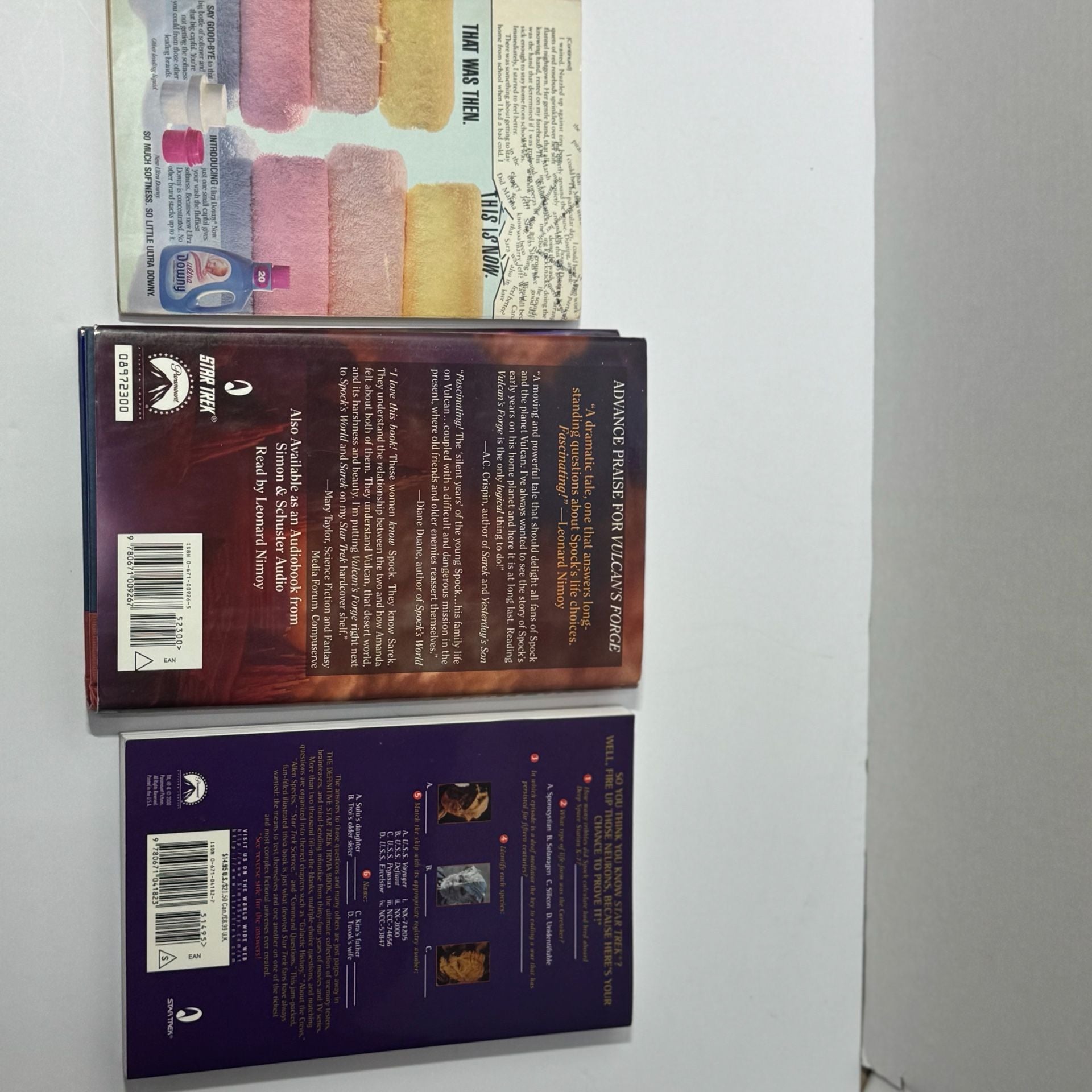 Lot of Vintage Star Trek Communicator Fan Club Magazines, books, calendar 16