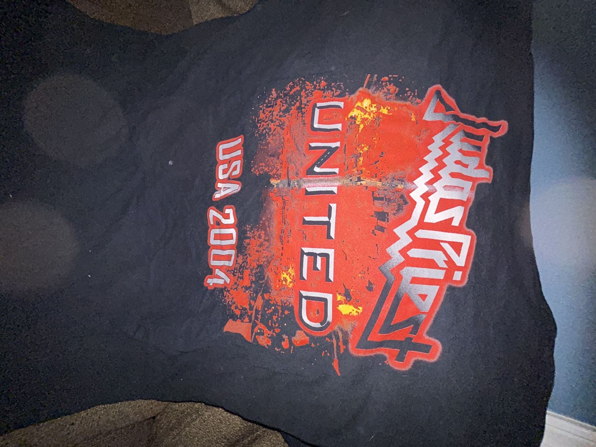Vintage 2004 Judas Priest Screaming for Vengeance United Tour Graphic T-Shirt 8