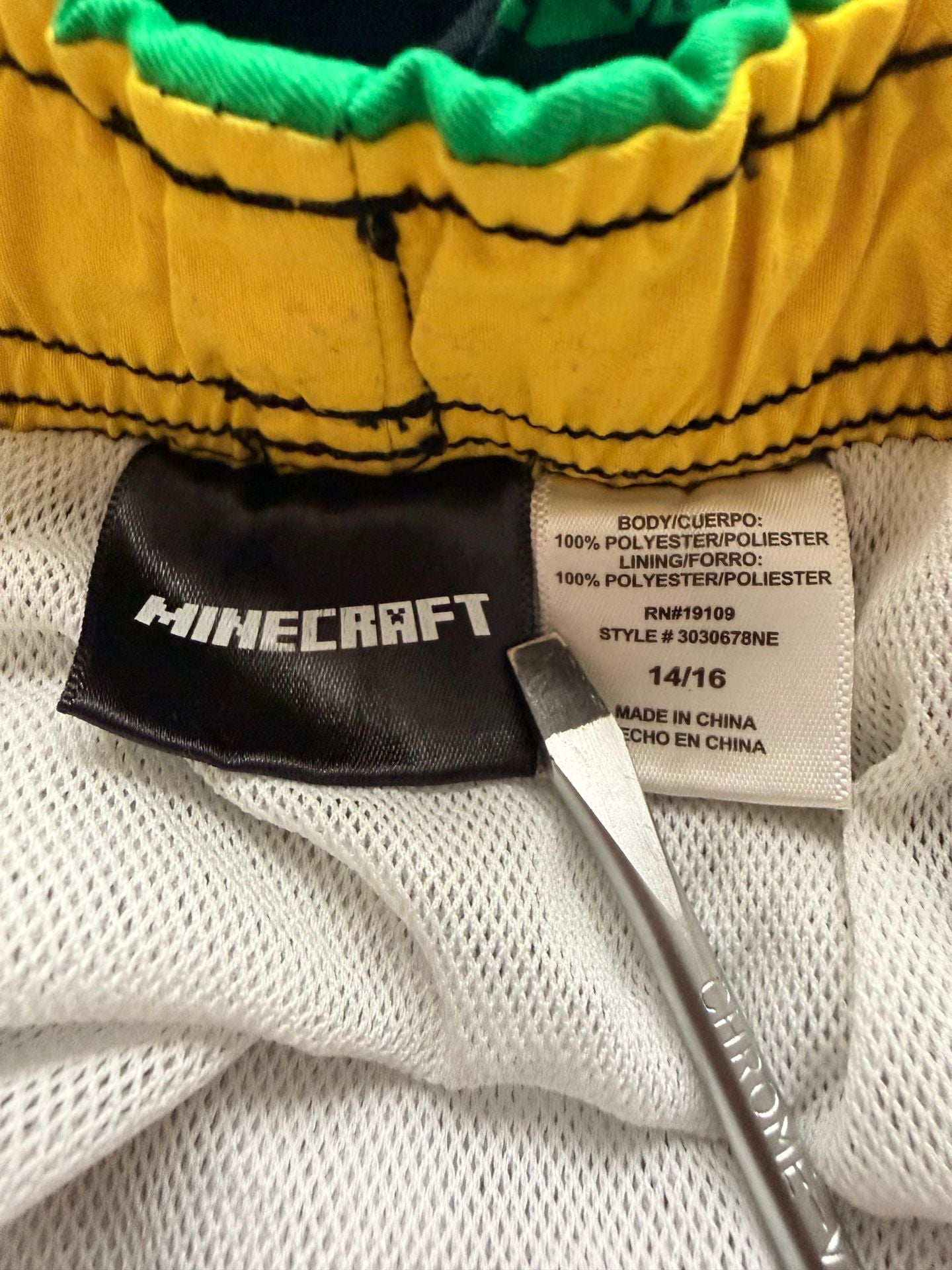 Minecraft Boys Creeper Print Swim Trunks Size 14/16 4