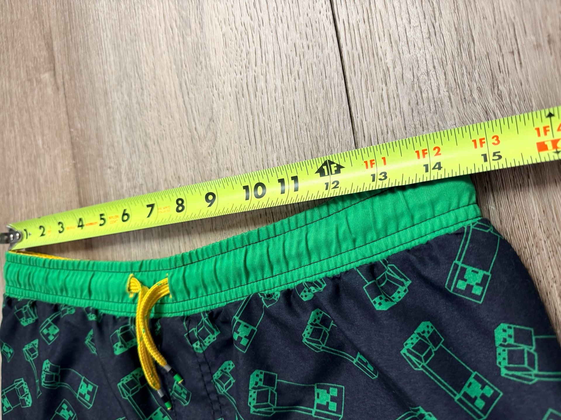 Minecraft Boys Creeper Print Swim Trunks Size 14/16 5