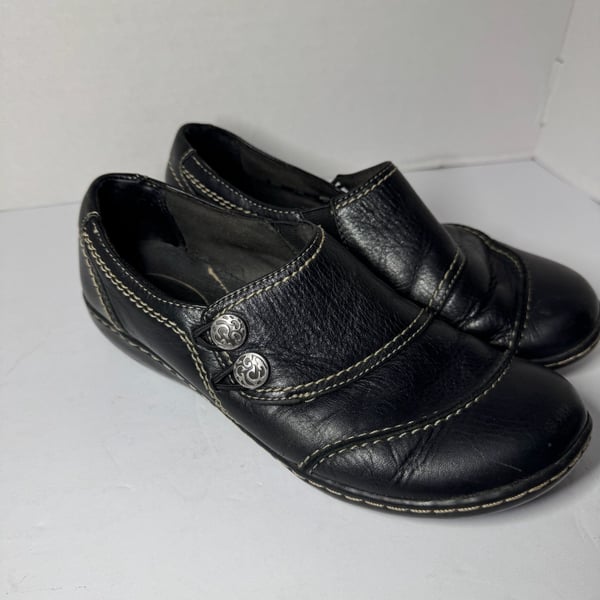 Clarks Ashland Alpine Women's Black Leather Slip-On Loafers