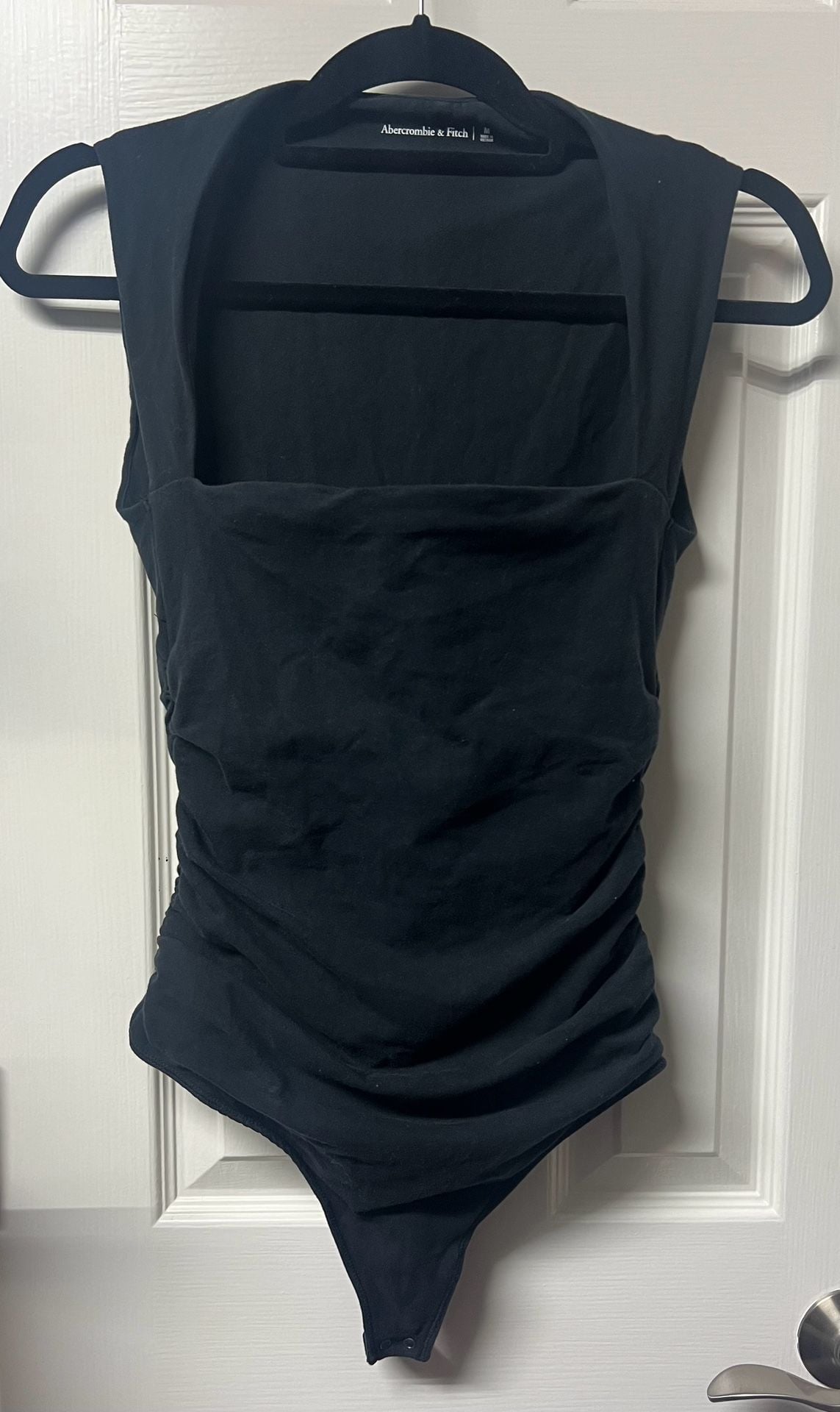 Abercrombie & Fitch Women's Sleeveless Square Neck Ruched Bodysuit 1