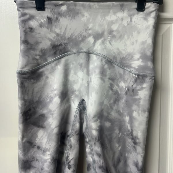Spanx Booty Boost Active Tie-Dye Bike Shorts
