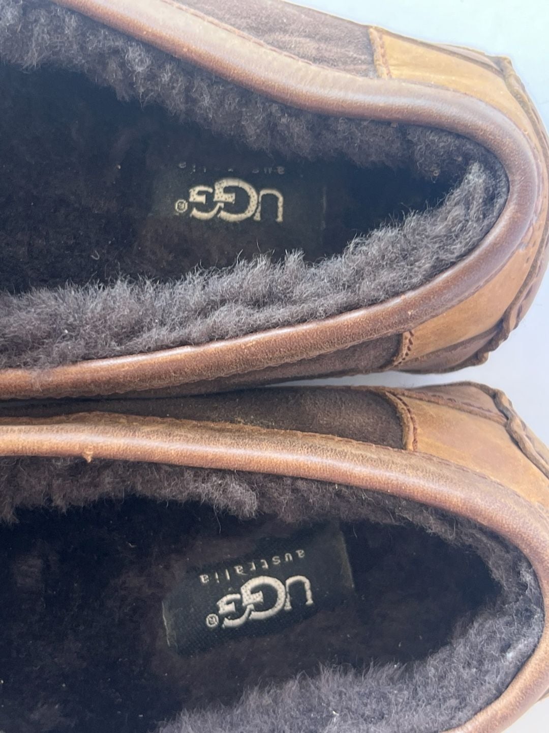 UGG Australia Byron Suede and Leather Shearling Lined Moccasin Slippers 9
