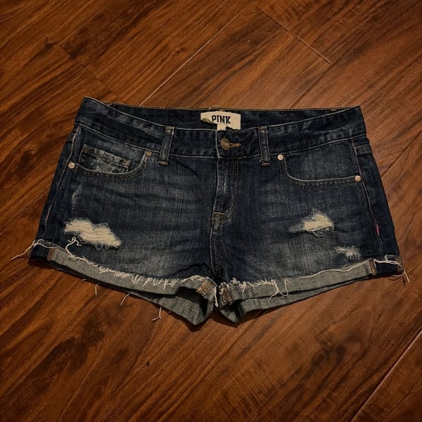 PINK Victoria's Secret Distressed Cut-Off Denim Shorts, Size 6