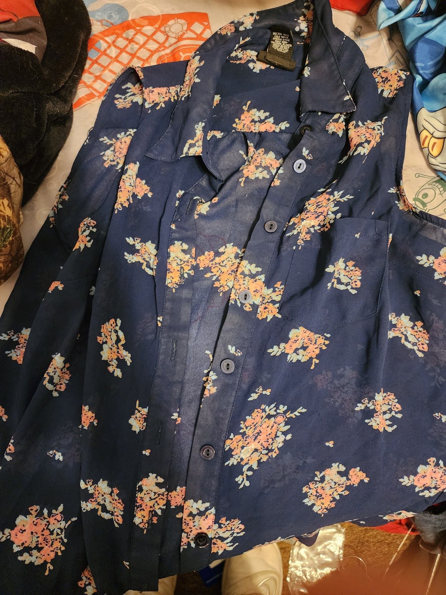 rue21 Women's Blue Floral Sleeveless Button-Up Blouse 3